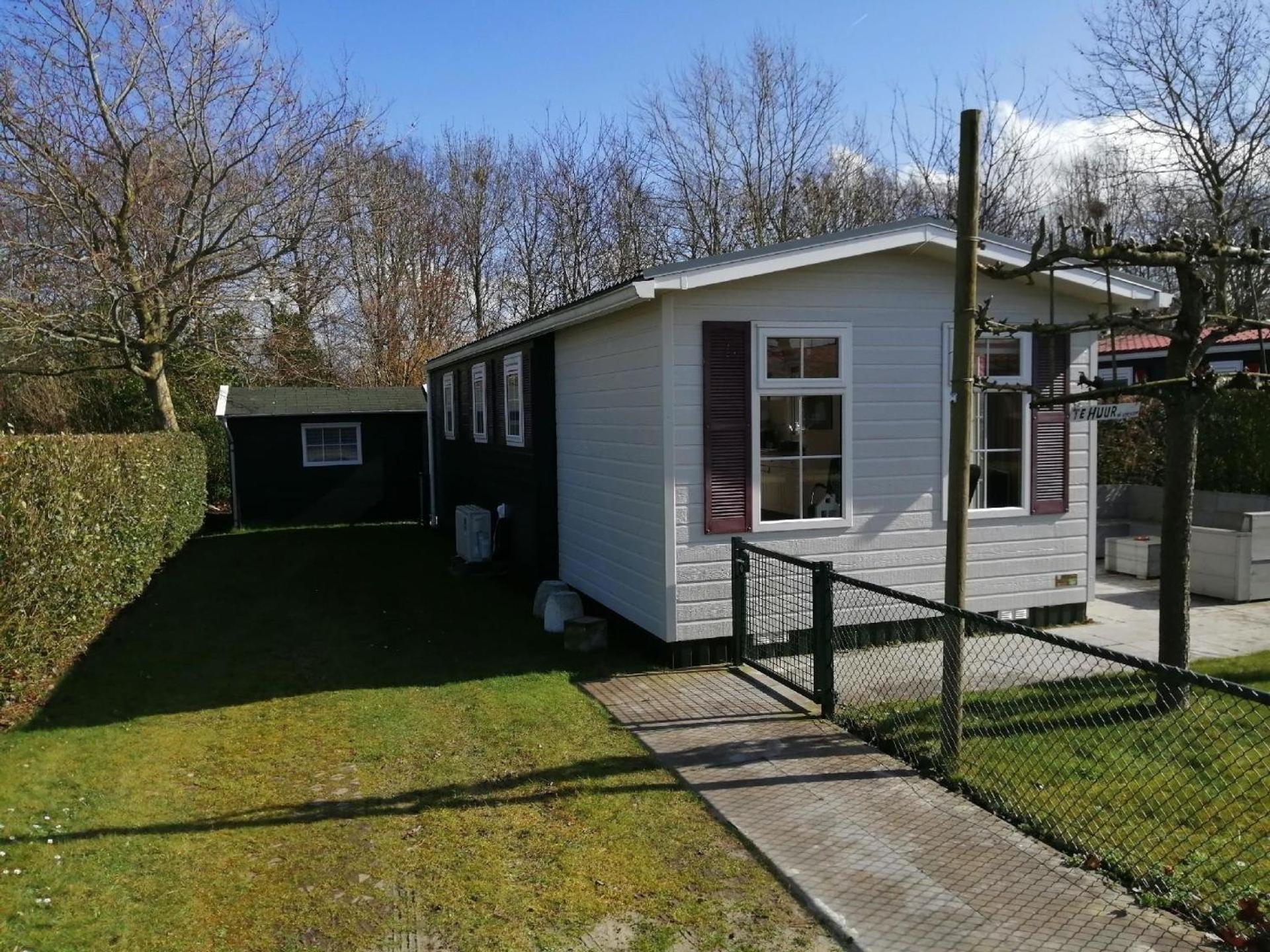 Villa Gemuetliches Chalet Mit Terrasse Baarland Exterior foto